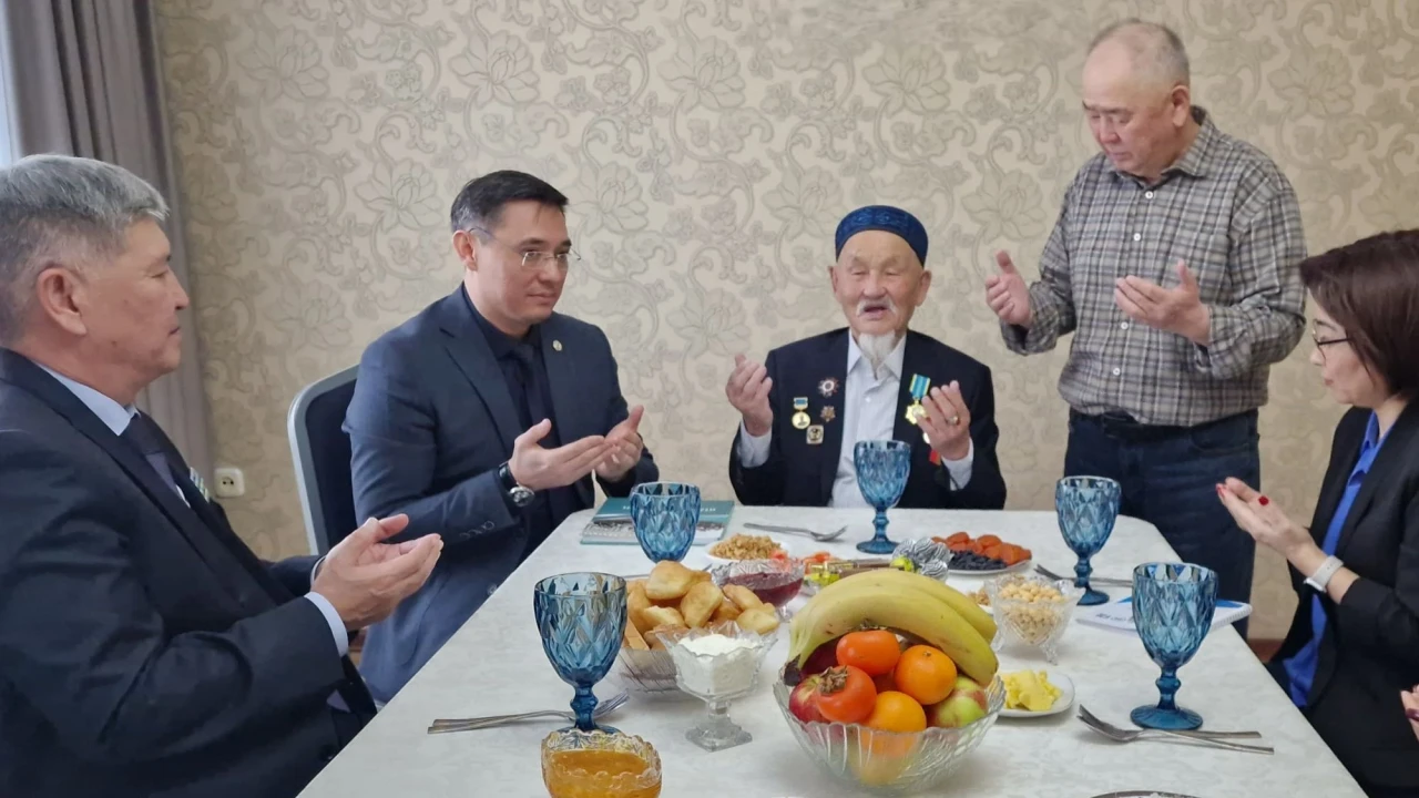 "Мы не забудем никогда подвиг ветеранов..."
